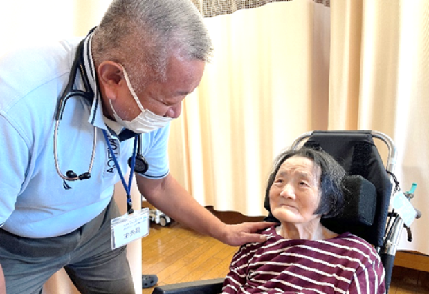 嘱託医による定期的な診察と協力医療機関